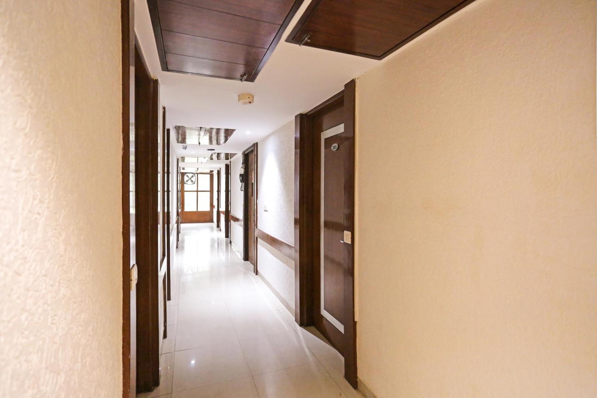 Hotel Silky Palace Near Igi Airportt New Delhi Extérieur photo