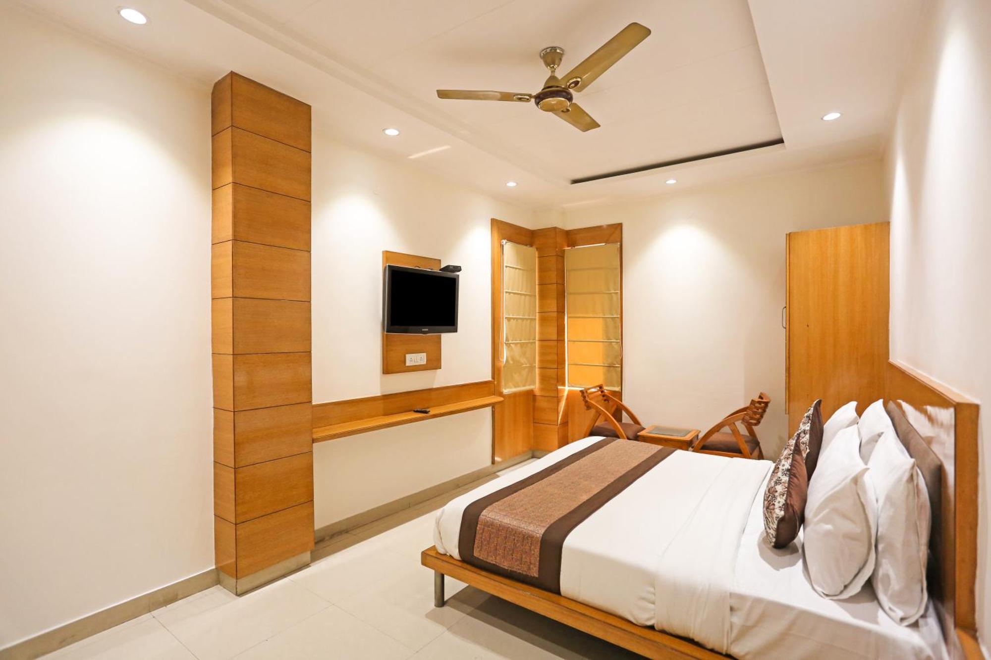 Hotel Silky Palace Near Igi Airportt New Delhi Extérieur photo