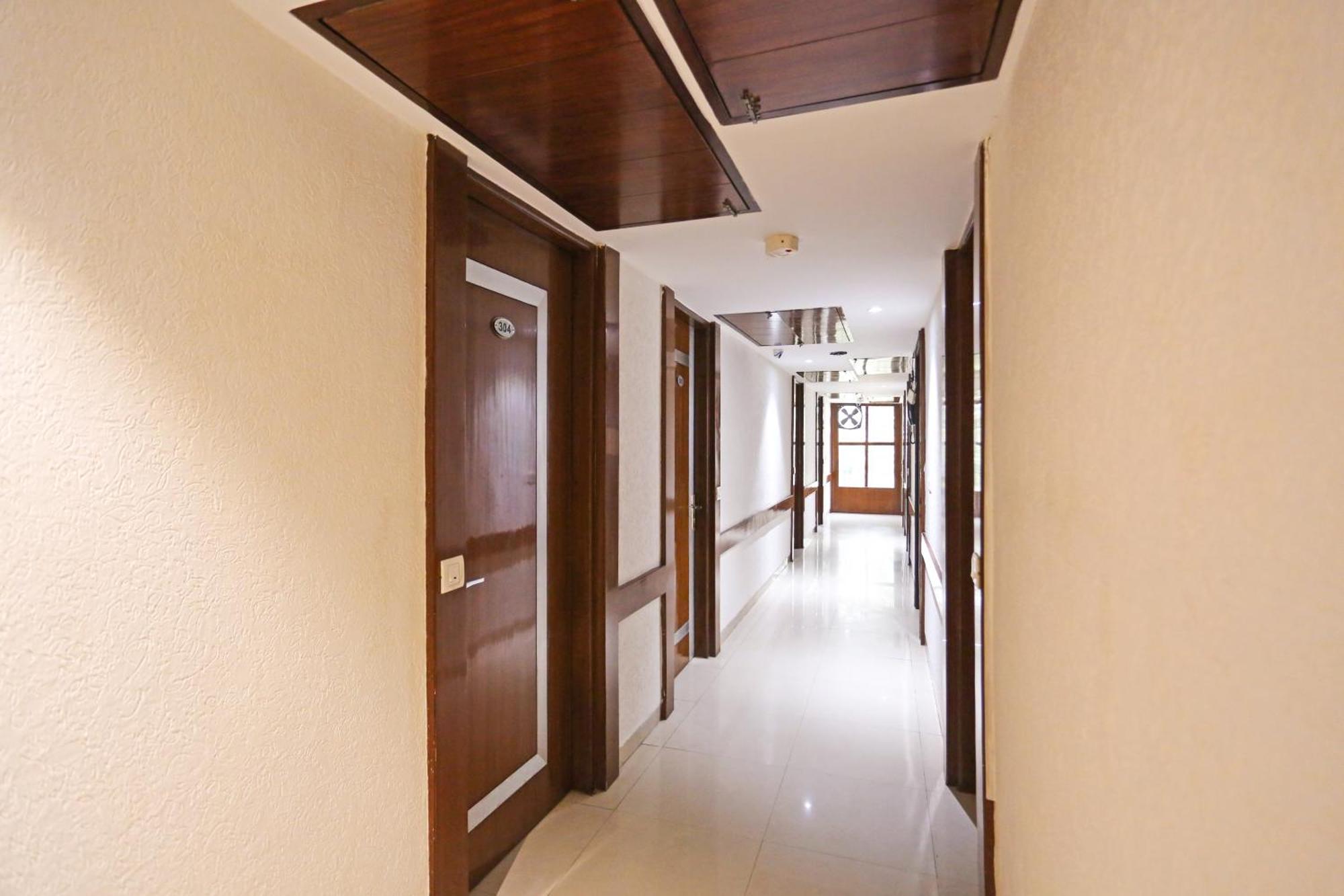 Hotel Silky Palace Near Igi Airportt New Delhi Extérieur photo