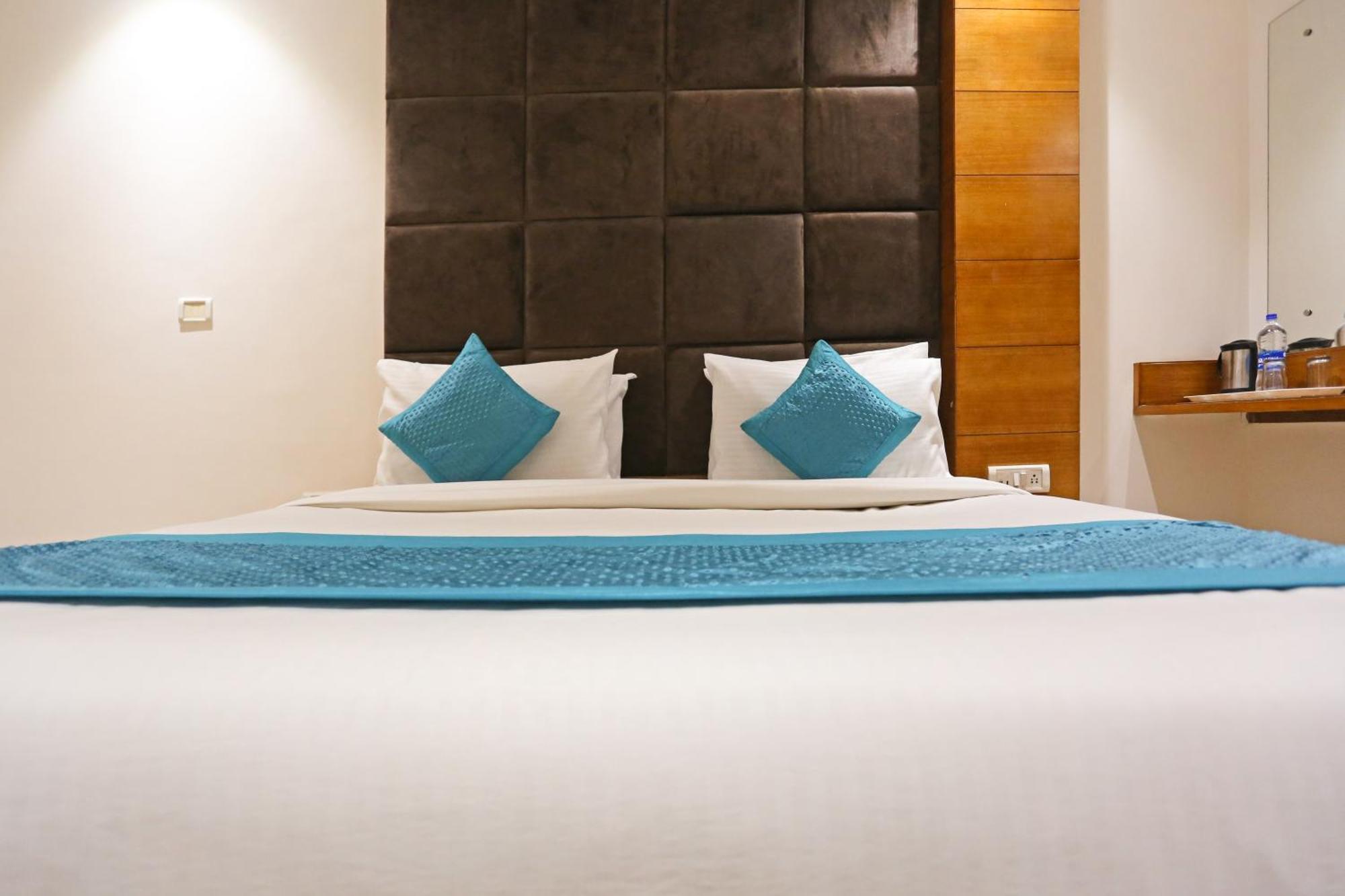 Hotel Silky Palace Near Igi Airportt New Delhi Extérieur photo