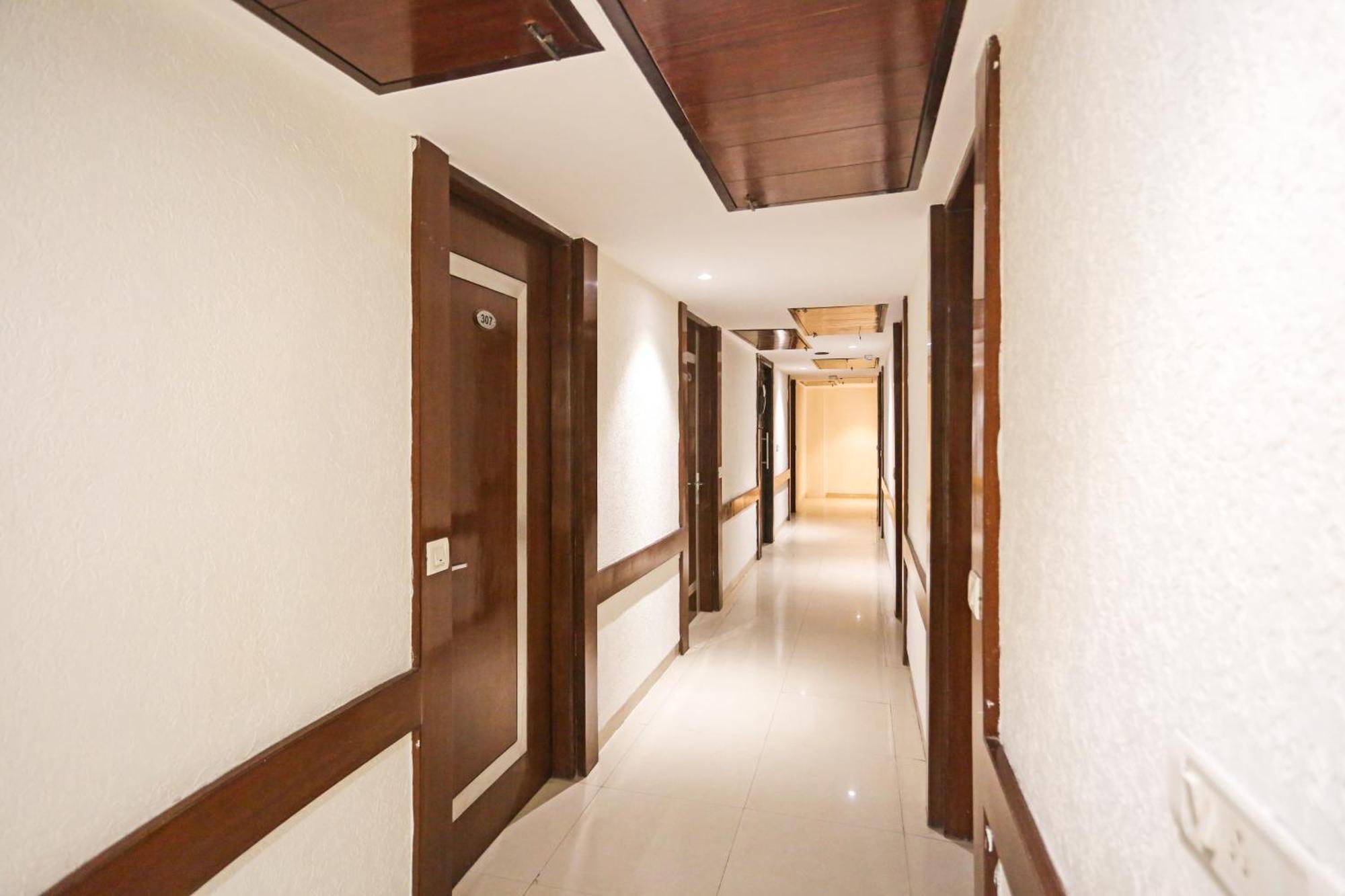 Hotel Silky Palace Near Igi Airportt New Delhi Extérieur photo