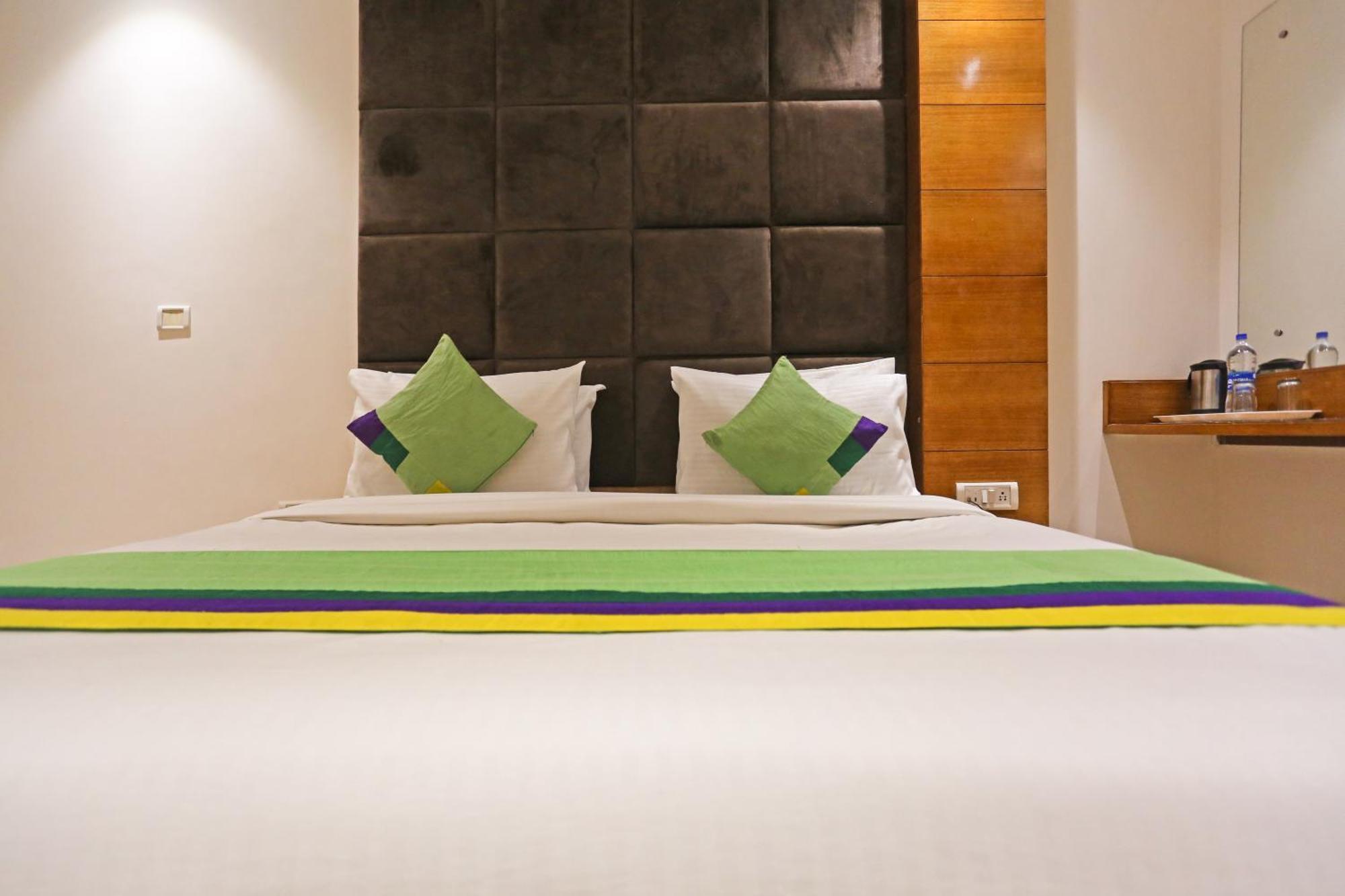 Hotel Silky Palace Near Igi Airportt New Delhi Extérieur photo